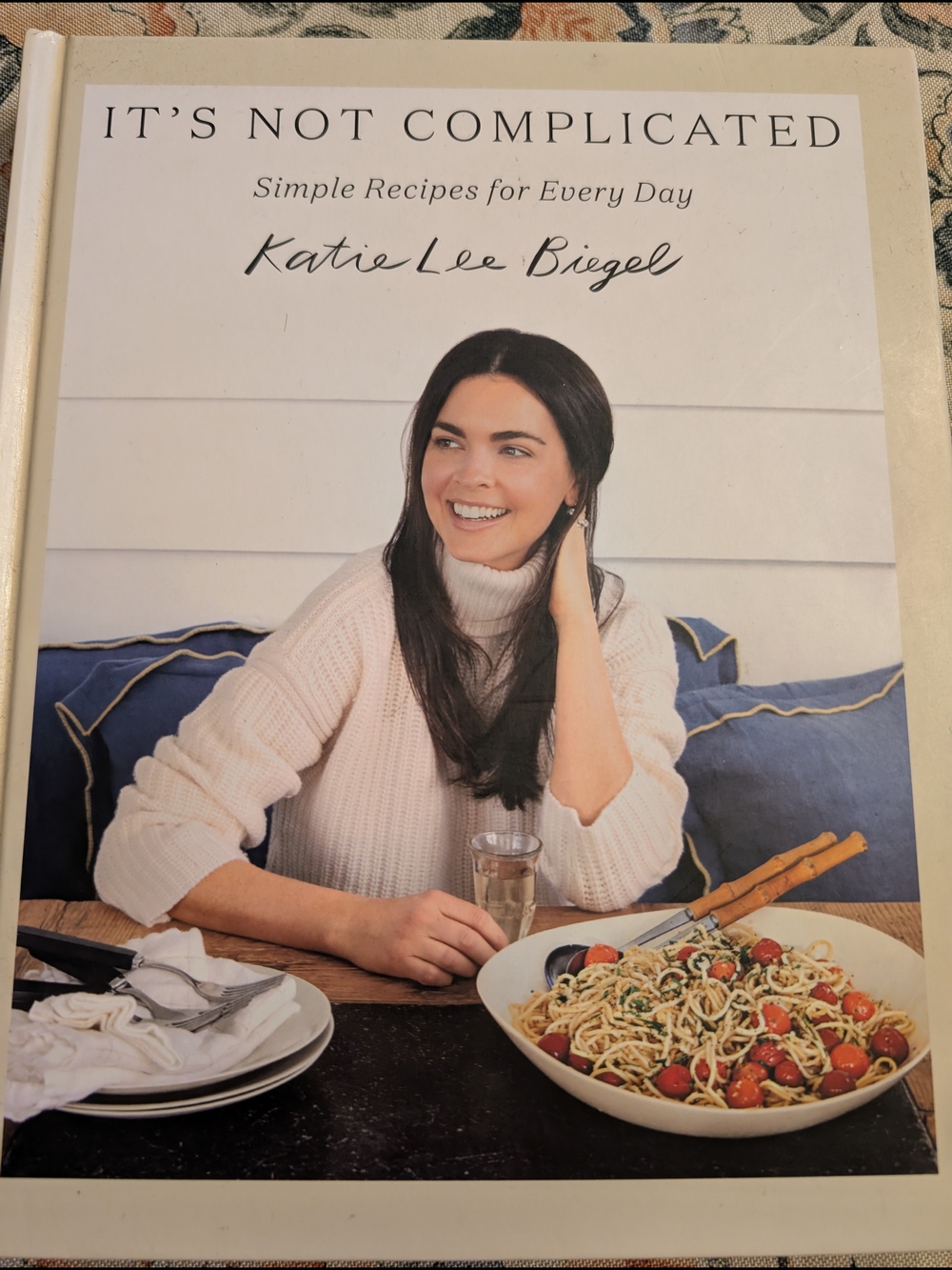 'It's Not Complicated' Cookbook - White